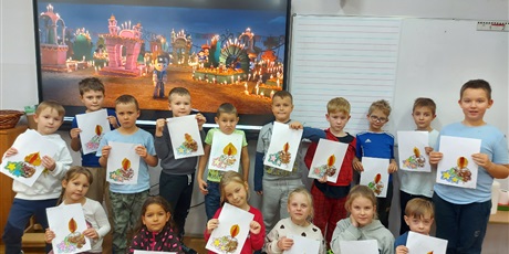 Powiększ grafikę: 1 listopada - zajęcia świetlicowe kl.1A 