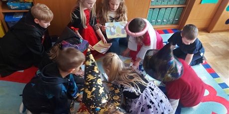 Powiększ grafikę: Andrzejki - zajęcia świetlicowe kl. 1A