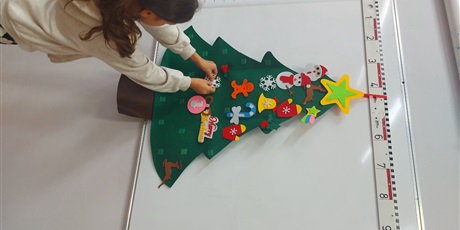 Powiększ grafikę: boze-narodzenie-zajecia-swietlicowe-kl-1a-665039.jpg