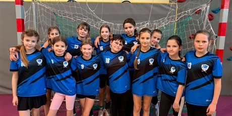 Powiększ grafikę: dwa-ognie-usportowione-dziewczyny-eliminacje-663899.jpg