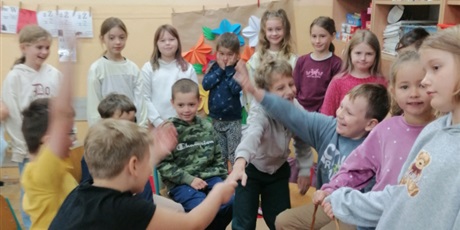 Dzień Chłopaka w 2a. Serdeczne życzenia. 