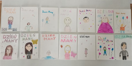 Powiększ grafikę: dzien-mamy-zajecia-plastyczne-w-klasie-2a-i-3a-695910.jpg