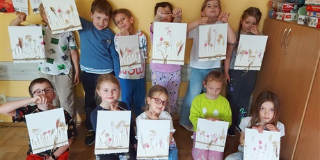Powiększ grafikę: dzien-matki-zajecia-swietlicowe-kl-1a-1b-1c-2a-2b-i-3a-u-pani-sylwii-olgi-karoliny-i-grazyny-616998.jpg