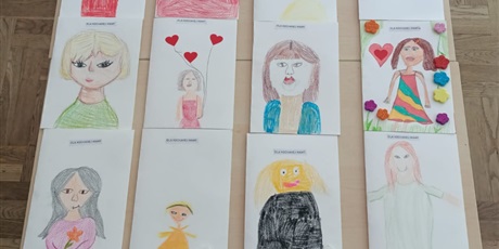 Powiększ grafikę: dzien-matki-zajecia-swietlicowe-kl-1a-1b-1c-2a-2b-i-3a-u-pani-sylwii-olgi-karoliny-i-grazyny-617009.jpg