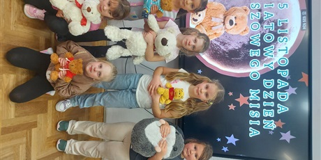 Powiększ grafikę: Dzień Misia w świetlicy kl.1a i 3a