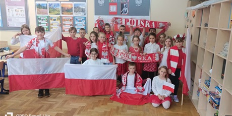 Powiększ grafikę: dzien-niepodleglosci-w-swietlicy-kl-1a-2a-i-3a-653215.jpg