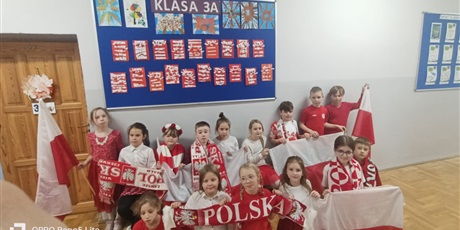 Powiększ grafikę: dzien-niepodleglosci-w-swietlicy-kl-1a-2a-i-3a-653218.jpg