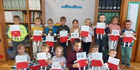 Powiększ grafikę: dzien-niepodleglosci-w-swietlicy-kl-1a-2a-i-3a-653355.jpg