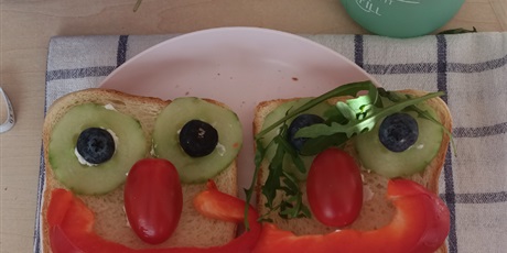 Powiększ grafikę: dzien-tosta-swietlica-3a-677301.jpg