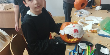 Powiększ grafikę: Halloweenowa lekcja języka angielskiego w klasie 4b