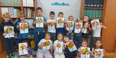 Powiększ grafikę: Jesień - zajęcia świetlicowe kl.1A i 3A