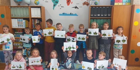 Powiększ grafikę: Jesień - zajęcia świetlicowe kl.1A i 3A