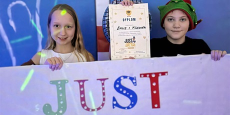 Powiększ grafikę: just-dance-impreza-mikolajkowa-663482.jpg