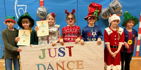 Powiększ grafikę: just-dance-impreza-mikolajkowa-663493.jpg