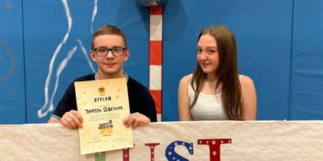 Powiększ grafikę: just-dance-impreza-mikolajkowa-663498.jpg