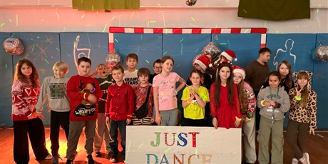 Powiększ grafikę: just-dance-impreza-mikolajkowa-663506.jpg