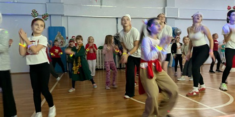 Powiększ grafikę: just-dance-impreza-mikolajkowa-663509.jpg