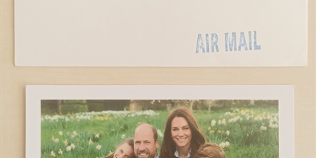 Powiększ grafikę: Kartka od Księżnej Kate i Księcia Williama