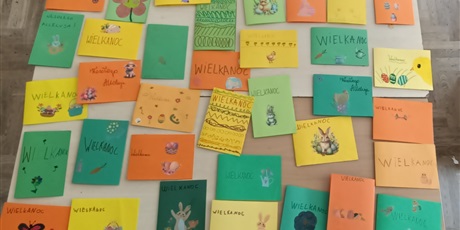Kartki wielkanocne dla podopiecznych Domu Opieki Złota jesień
