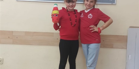 Powiększ grafikę: Kolorowy tydzień - czerwony - w świetlicy kl.1a, 2a i 3a.