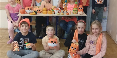 Powiększ grafikę: Kolorowy tydzień - pomarańczowy - w świetlicy kl.1a, 2a i 3a.