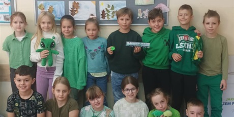 Powiększ grafikę: Kolorowy tydzień - zielony - w świetlicy kl.1a, 2a i 3a.