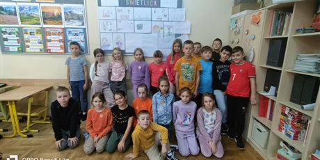 Powiększ grafikę: Międzynarodowy Dzień Dziecka - zajęcia świetlicowe kl. 1A i 3A 