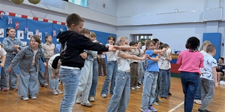 Powiększ grafikę: Międzynarodowy Dzień Tańca 2026