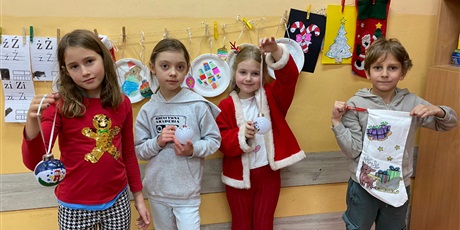 Powiększ grafikę: Mikołajki - zajęcia świetlicowe kl. 1A i 2A