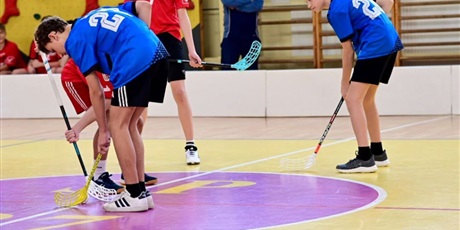 Powiększ grafikę: mistrzostwa-gdanska-w-unihokeju-klas-7-8-652817.jpg