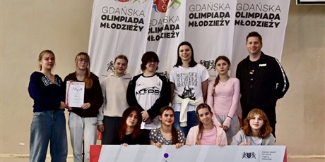 Powiększ grafikę: mistrzostwa-gdanska-w-unihokeju-klas-7-8-652824.jpg