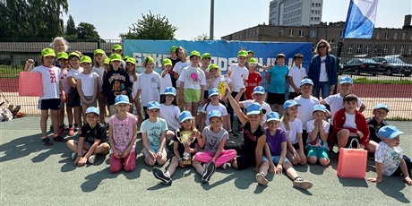 Powiększ grafikę: olimpiada-sportowa-2025-wyscigi-rzedow-625038.jpg
