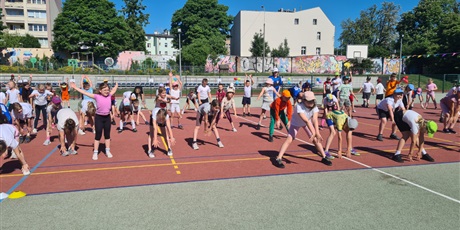 Powiększ grafikę: olimpiada-sportowa-2026-dla-klas-1-3-za-nami--697442.jpg
