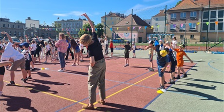 Powiększ grafikę: olimpiada-sportowa-2026-dla-klas-1-3-za-nami--697449.jpg