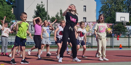 Powiększ grafikę: olimpiada-sportowa-2026-dla-klas-1-3-za-nami--697462.jpg