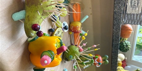 Powiększ grafikę: owocowo-warzywne-figurki-w-klasie-1a-717135.jpg