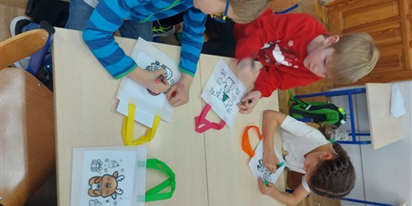 Powiększ grafikę: Ozdoby świąteczne - zajęcia świetlicowe kl. 1A 