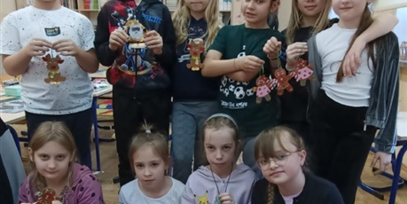 Powiększ grafikę: ozdoby-swiateczne-zajecia-swietlicowe-kl-1a-i-3a-665922.jpg