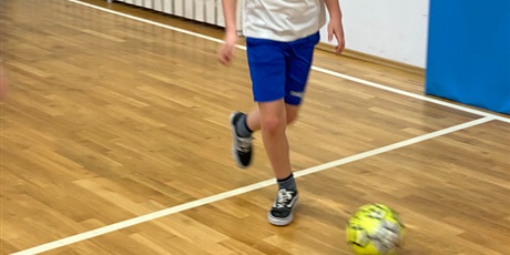 Powiększ grafikę: pilka-nozna-612637.jpg