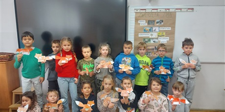 Powiększ grafikę: Przygotowania zwierząt do zimy - zajęcia świetlicowe kl. 1A 