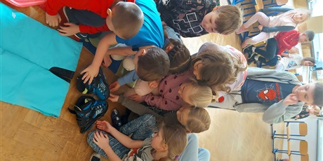 Powiększ grafikę: Sporty zimowe i bezpieczne ferie - zajęcia świetlicowe kl. 1A, 2A i 3A