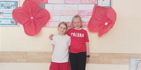 Powiększ grafikę: swieta-majowe-zajecia-swietlicowe-kl-1a-1b-1c-i-2a-612009.jpg