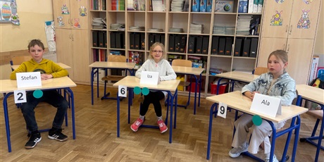 Powiększ grafikę: Szkolny Konkursu Wiedzy „1 z 10” dla uczniów klas trzecich