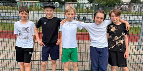 Powiększ grafikę: szkolny-turniej-goalcha-street-handball-za-nami-699975.jpg