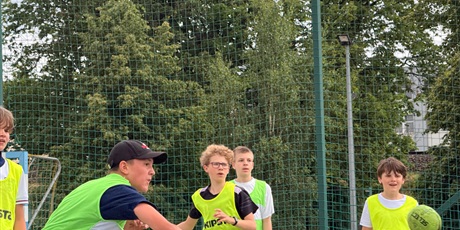 Powiększ grafikę: szkolny-turniej-goalcha-street-handball-za-nami-699980.jpg
