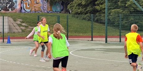 Powiększ grafikę: szkolny-turniej-goalcha-street-handball-za-nami-699982.jpg