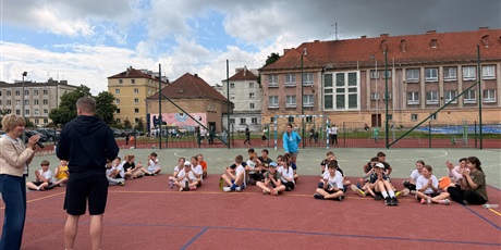 Powiększ grafikę: szkolny-turniej-goalcha-street-handball-za-nami-699985.jpg