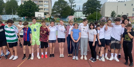 Powiększ grafikę: szkolny-turniej-koszykowki-3x3-za-nami-621630.jpg