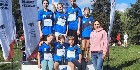 Powiększ grafikę: sztafetowe-biegi-przelajowe-712930.jpg