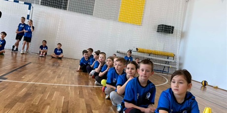 Powiększ grafikę: Sztafety Sprawnościowe – Wyścigi rzędów